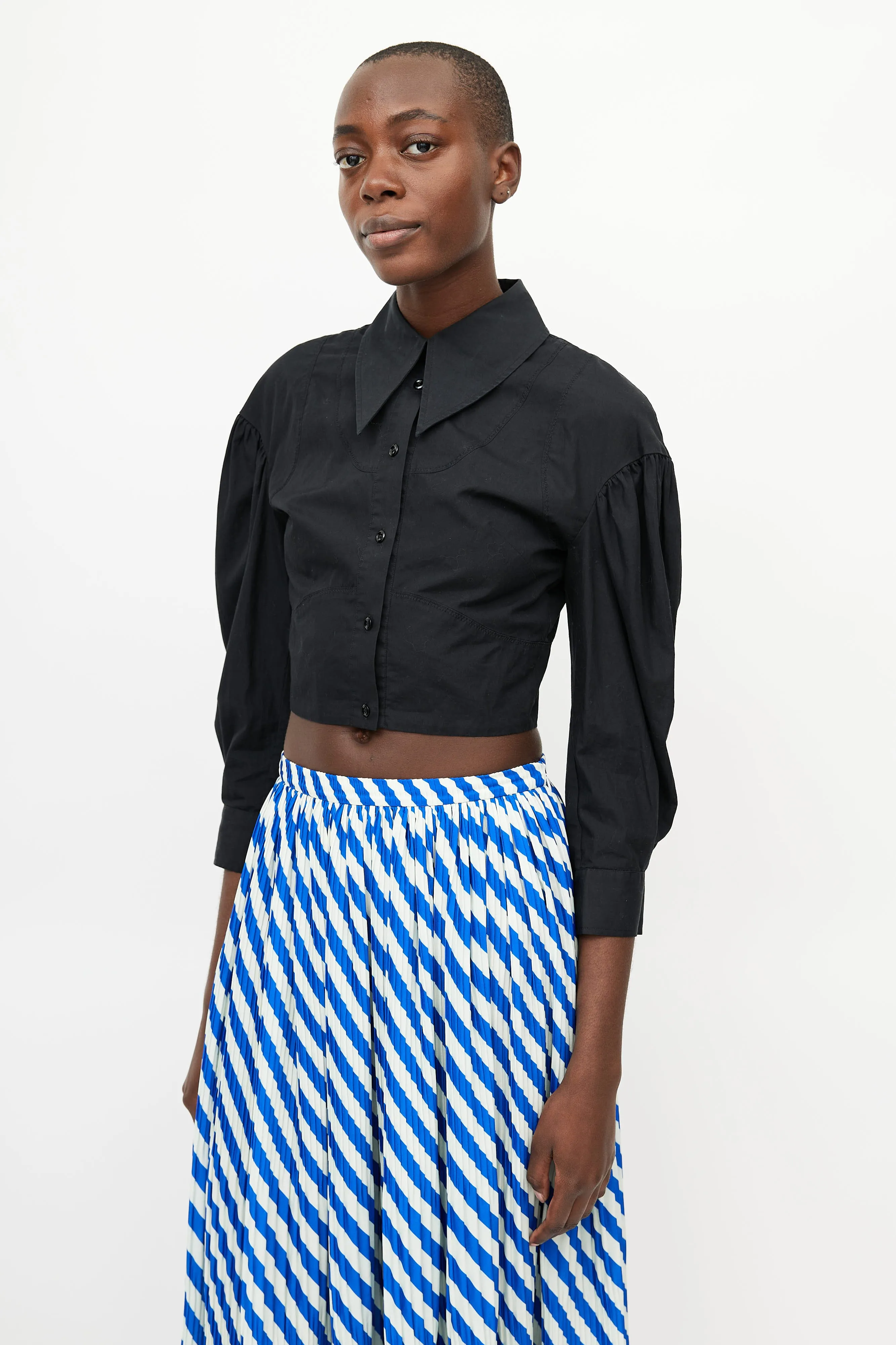 Black Gathered Cropped Shirt