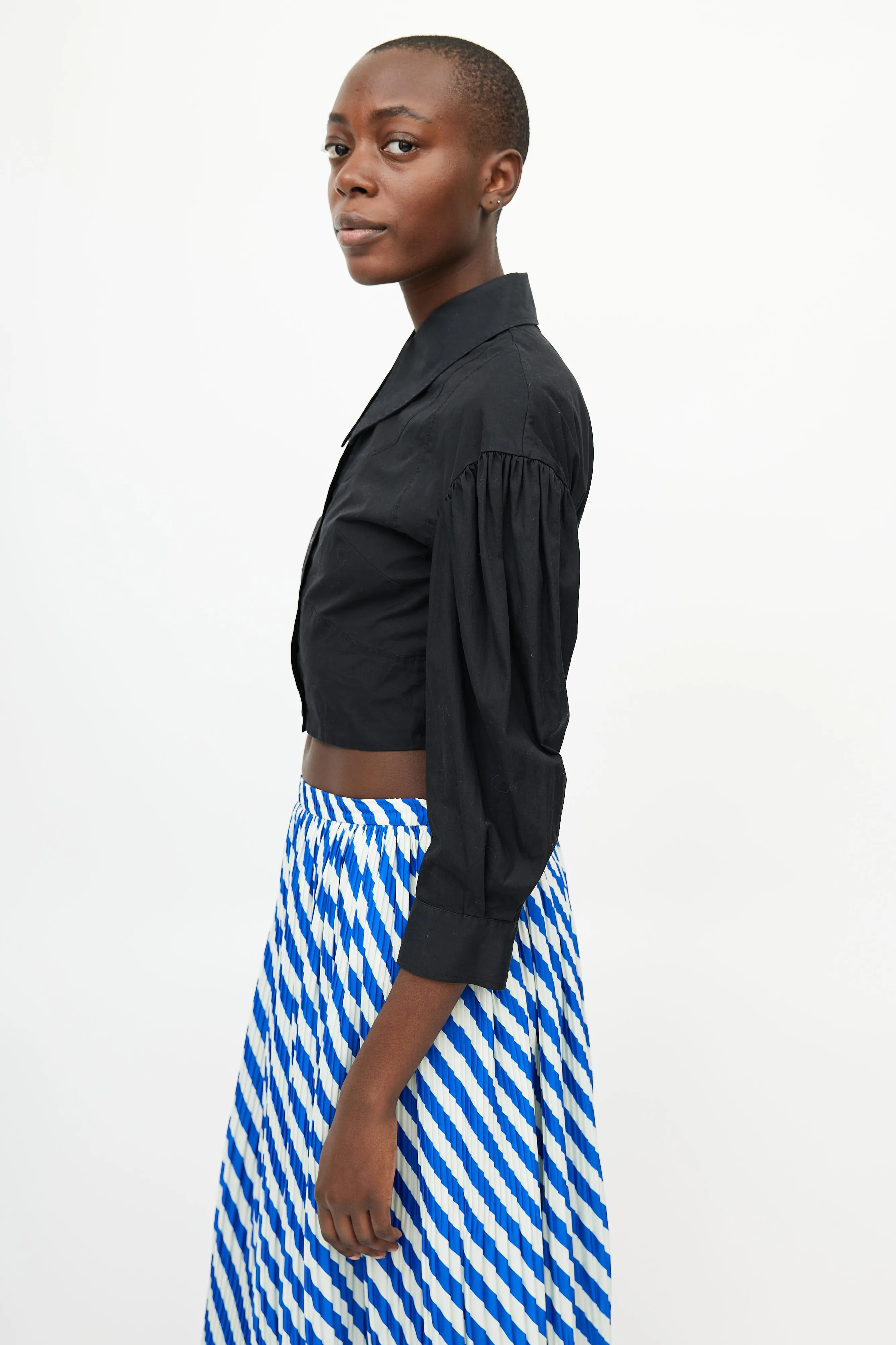 Black Gathered Cropped Shirt