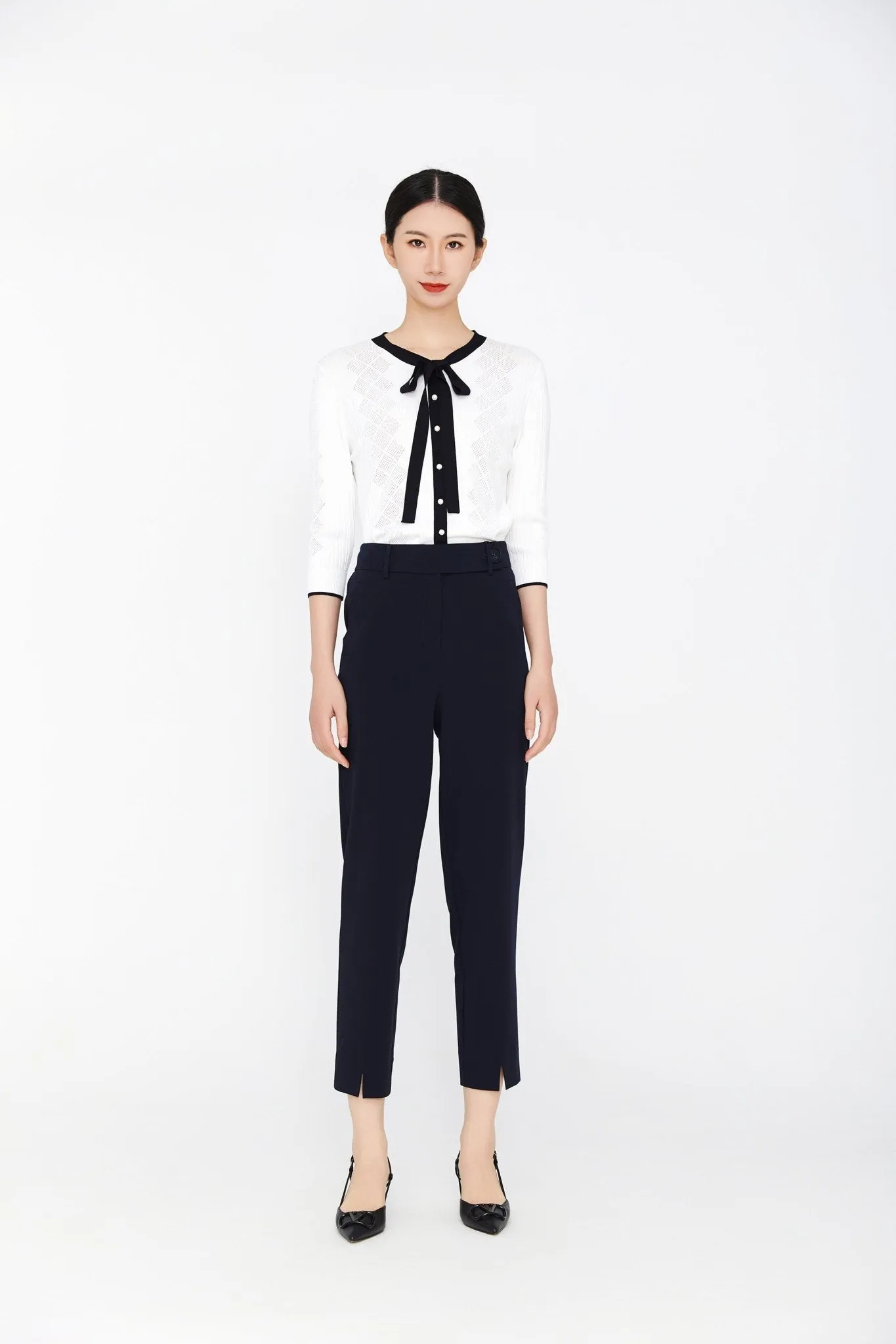 White Tie Neck Ribbon Knit Shirt